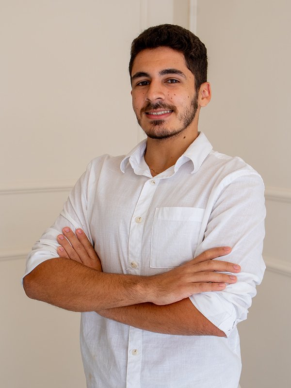 Gustavo Dias - Estágiario